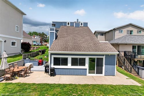 10219 Lakeside Drive, White Lake Charter Township, MI, 48386 | Card Image