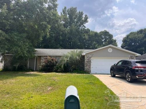5563 Chantilly Cir, Milton, FL, 32583-1689 | Card Image
