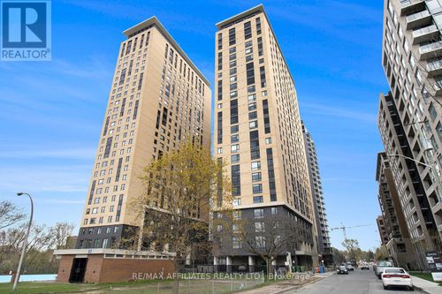 105 Champagne Ave S, Ottawa, ON, K1S5E5 | Card Image
