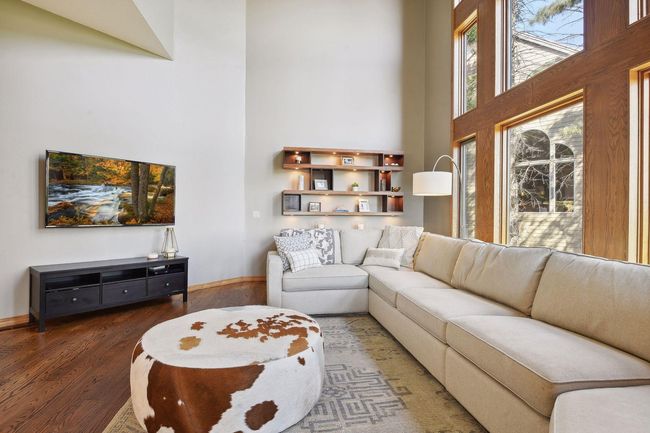 10481 Bluff Rd, House other with 5 bedrooms, 4 bathrooms and null parking in Eden Prairie MN | Image 22