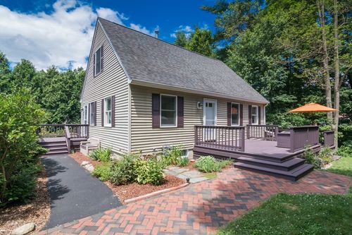 25 Indian Hl, Northampton, MA, 01062-2655 | Card Image