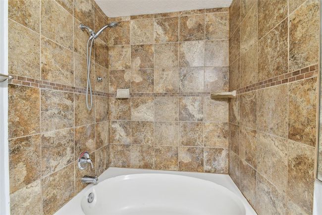 APT-304 - 5606 Pinnacle Heights Cir, Condo with 2 bedrooms, 2 bathrooms and null parking in TAMPA FL | Image 41
