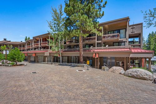 224-2000 N Village Dr, Truckee, CA, 96161-4349 | Card Image