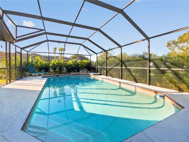 5744 Augusta Cir, House other with 3 bedrooms, 2 bathrooms and null parking in Sarasota FL | Image 18