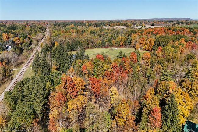 1396 Progreston Rd, Home with 5 bedrooms, 3 bathrooms and 20 parking in Carlisle ON | Image 48
