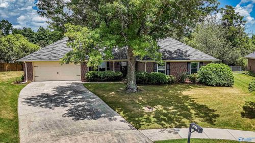 2401 Johnstone Cir Se, Huntsville, AL, 35803-2939 | Card Image