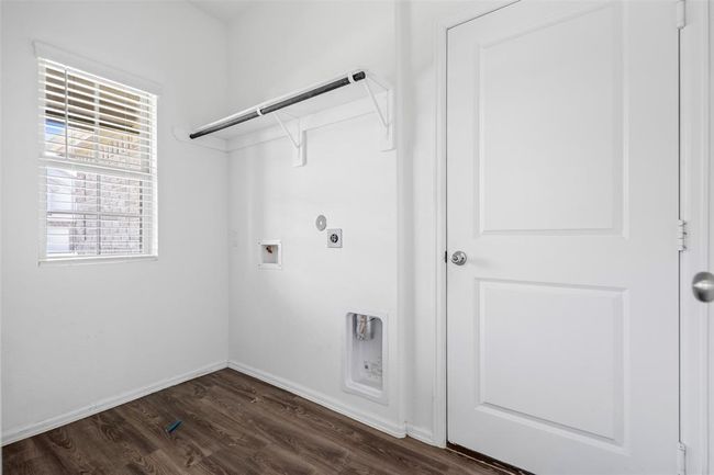 18415 Running Shadow Ct, House other with 4 bedrooms, 2 bathrooms and 2 parking in Hockley TX | Image 7
