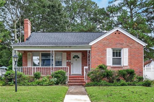 310 S Broad Street, Suffolk, VA, 23434 | Card Image