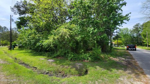 15-20 Jackson St, Chadbourn, NC, 28431-2612 | Card Image