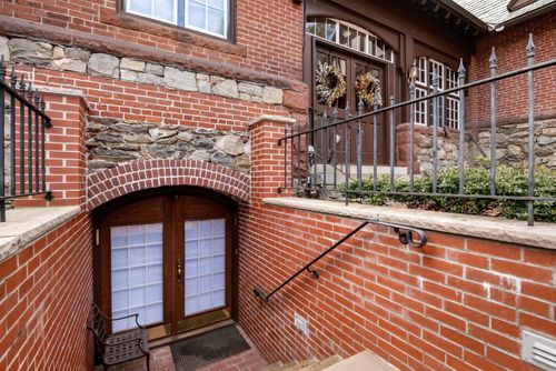 1-80 Pond St, Salem, NH, 03079-4315 | Card Image