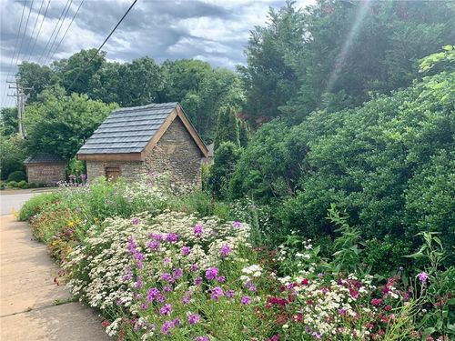 203 Nw Lasalle Dr, Bentonville, AR, 72712-4469 | Card Image