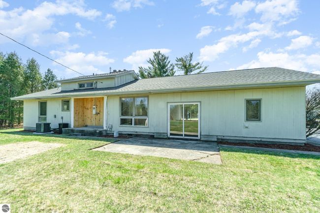 166 W M 55, House other with 3 bedrooms, 2 bathrooms and null parking in Tawas City MI | Image 19