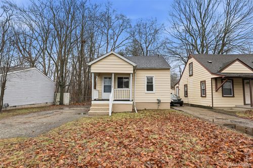 22060 Poinciana St, Southfield, MI, 48033-3546 | Card Image