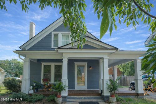 111 S Oakum St, Edenton, NC, 27932-2040 | Card Image