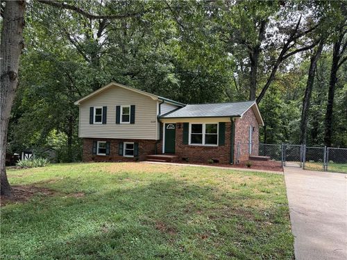 6529 Benson Lane, Pfafftown, NC, 27040 | Card Image