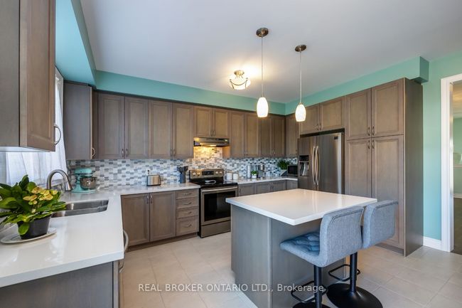 3 Melrose Dr, House other with 4 bedrooms, 5 bathrooms and 4 parking in Millbrook ON | Image 11