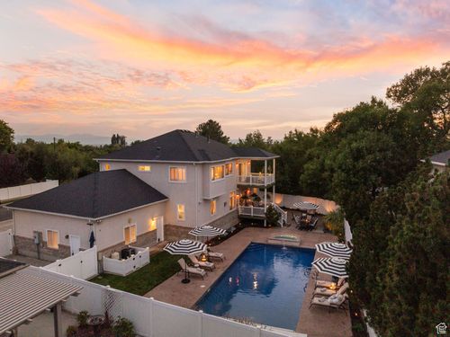 557 E Warm Springs Dr, Kaysville, UT, 84037-3736 | Card Image