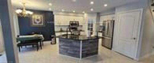 upper-469 Dansbury Dr, Waterloo, ON, N2K4L1 | Card Image