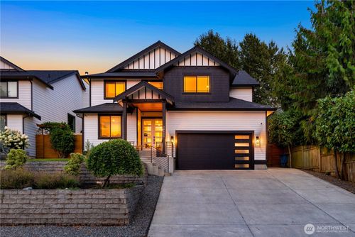 34650 25th Ave Sw, Federal Way, WA, 98023-3062 | Card Image