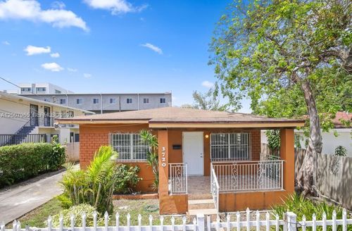 0-3720 Nw 20th Ct, Miami, FL, 33142-8319 | Card Image