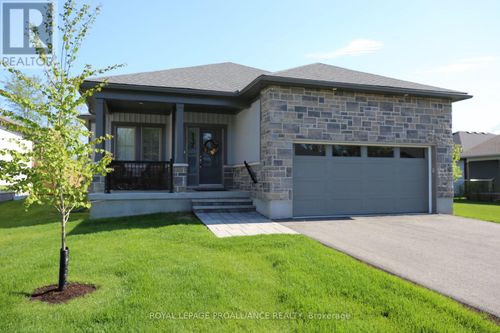 117 Adley Dr, Brockville, ON, K6V7J2 | Card Image