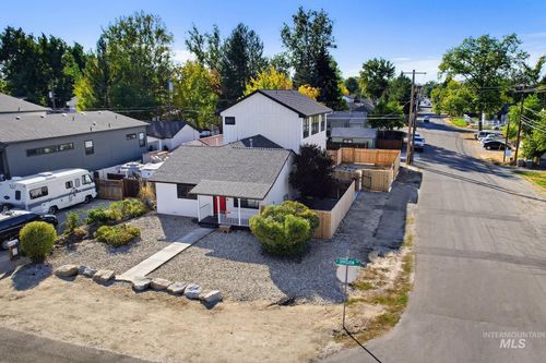 1701 S Division Ave, Boise, ID, 83706-3845 | Card Image