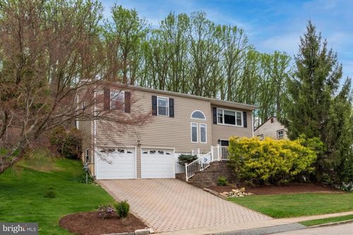 54 Highview Ter, Dover, NJ, 07801-2015 | Card Image