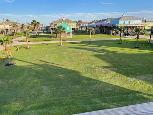 943 Gulfview Road, Crystal Beach, TX, 77650 | Card Image