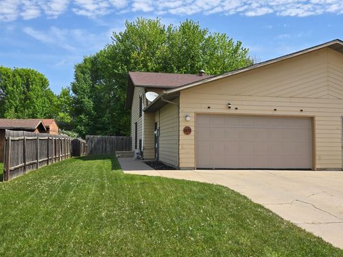 1631 31st Ave S, Fargo, ND, 58103-5934 | Card Image