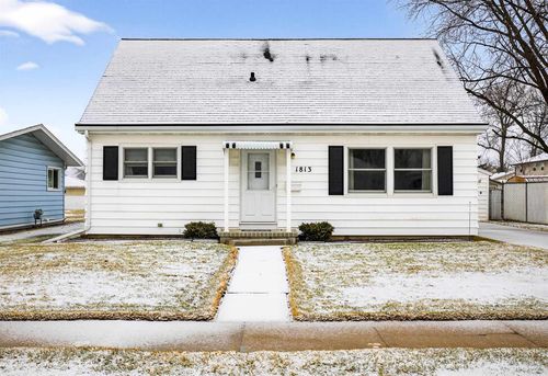 1813 E Pauline Street, APPLETON, WI, 54911 | Card Image