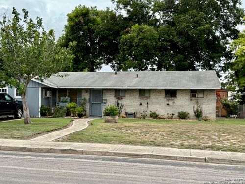 810 Stolnet St, San Antonio, TX, 78220-2505 | Card Image