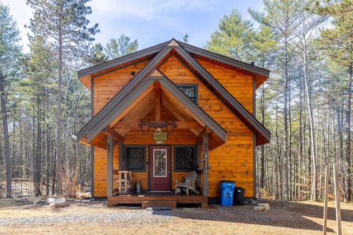 45 Cayuga Trl, Jay, NY, 12941-2510 | Card Image