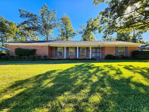 1913 W Oak St, El Dorado, AR, 71730-5216 | Card Image