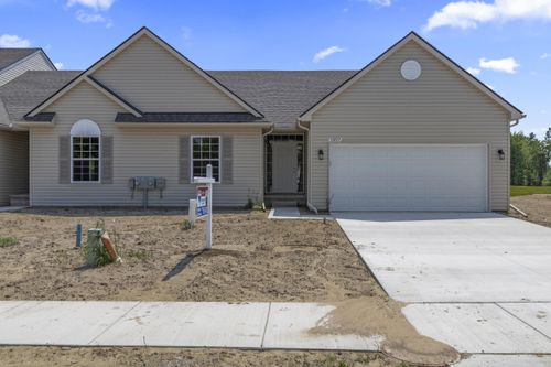 unit-75-31433 Augusta Dr, Romulus, MI, 48174-6368 | Card Image