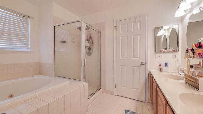 1566 - 1566 Washington Ct, Condo with 3 bedrooms, 3 bathrooms and null parking in Mays Landing NJ | Image 28