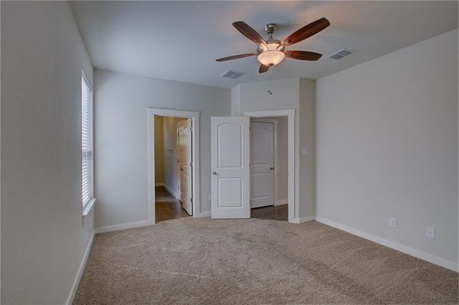 APT-11 - 2001 Faro Dr, Condo with 3 bedrooms, 3 bathrooms and null parking in Austin TX | Image 14