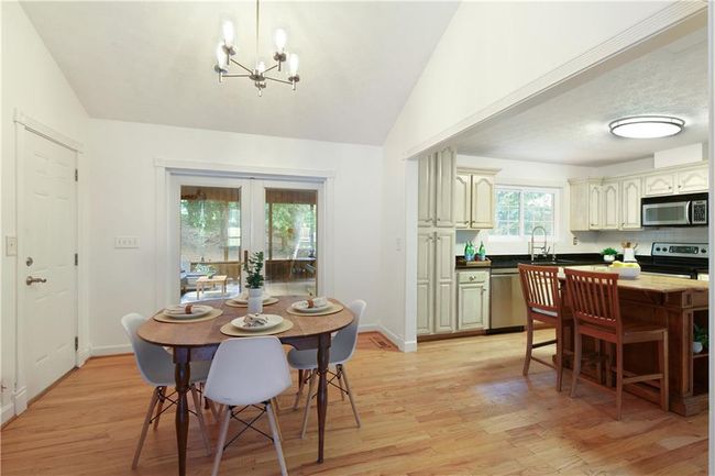 9685 Cone Ct, House other with 3 bedrooms, 3 bathrooms and null parking in Roswell GA | Image 13