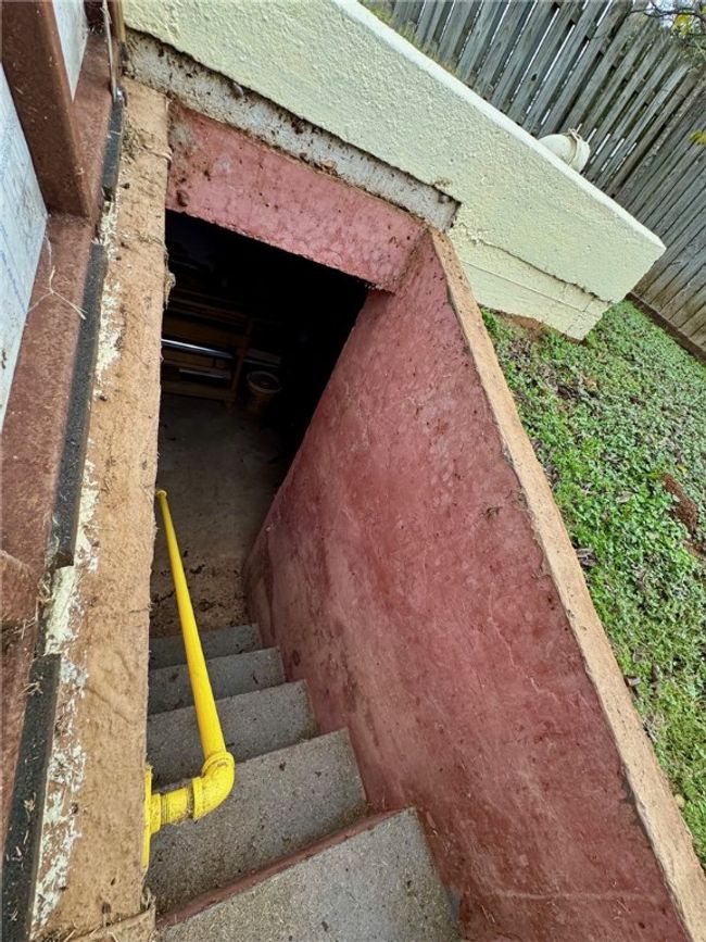 Entry to storm shelter | Image 39