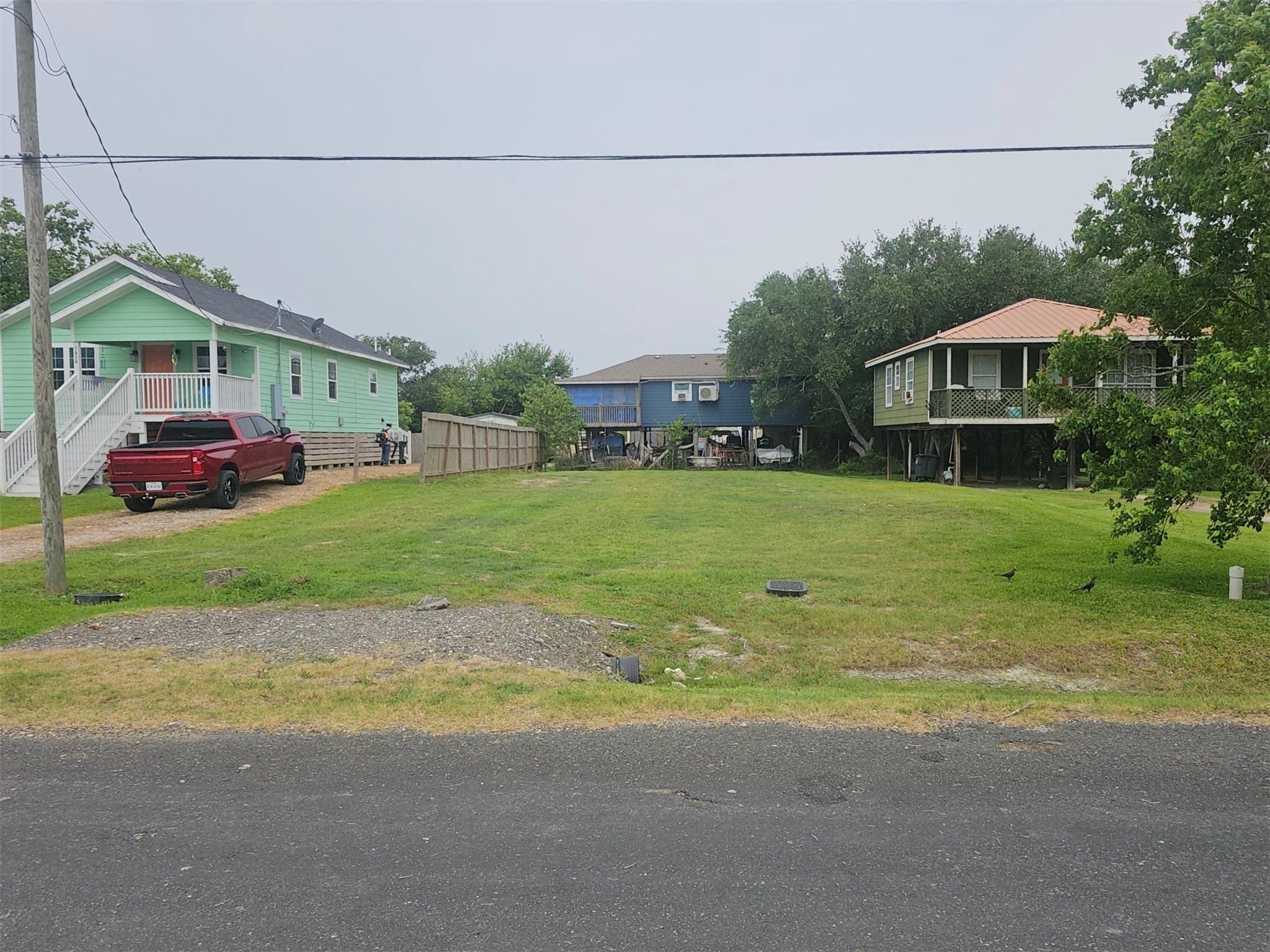 Land in San Leon