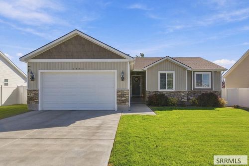 3951 Rich Ln, Ammon, ID, 83406-7751 | Card Image