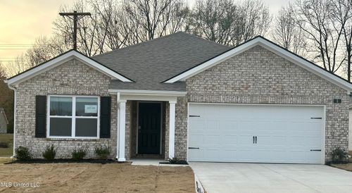 42 Wolf Ln, Byhalia, MS, 38611-8451 | Card Image