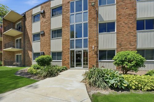 109-9717 S Keeler Ave, Oak Lawn, IL, 60453-3412 | Card Image