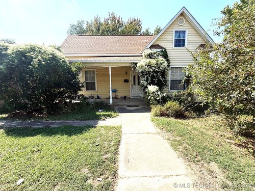 401 S 3rd St, Okemah, OK, 74859-4611 | Card Image