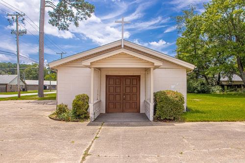 201 Sw 3rd St, Bryant, AR, 72022-3938 | Card Image