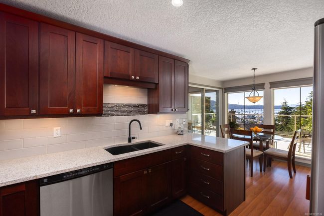 927 - 6880 Wallace Dr, Townhouse with 2 bedrooms, 3 bathrooms and 2 parking in Brentwood Bay BC | Image 14