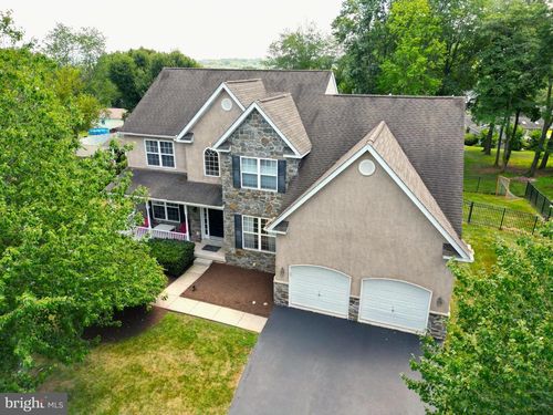 33 Boraten Rd, Royersford, PA, 19468-1002 | Card Image