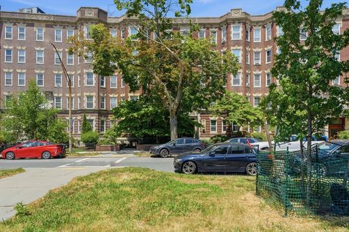 44-131 Park Dr, Boston, MA, 02215-5152 | Card Image