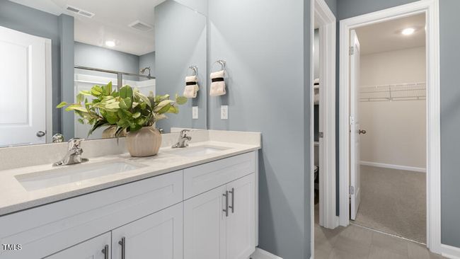 Bathroom | Image 19