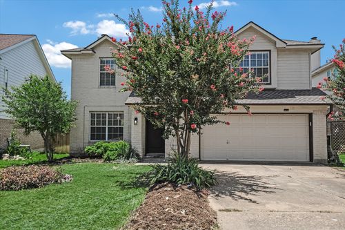 8111 Hawick Dr, Round Rock, TX, 78681-5308 | Card Image
