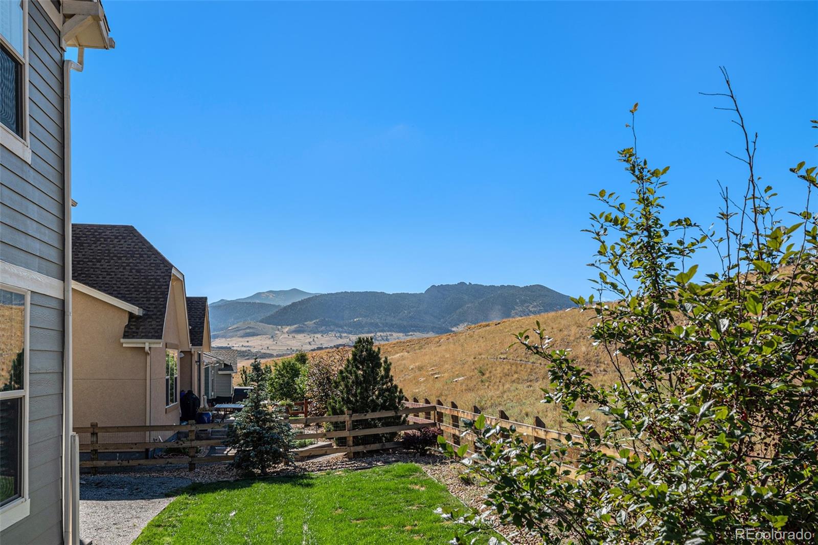 Zircon Way, Arvada, CO 80007
